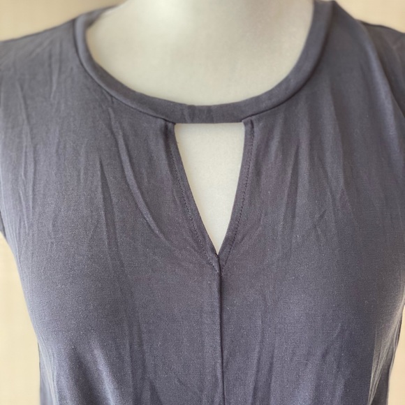 Loft Outlet Sleeveless Top with Tie Waist - Picture 2 of 7